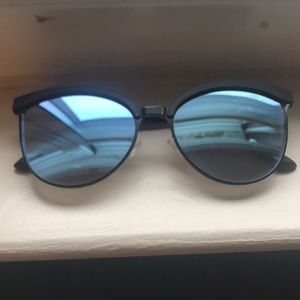 QUAY AUSTRALIA STARDUST SUNGLASSES